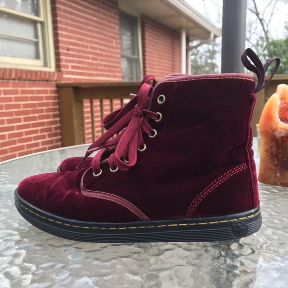 dr martens shoreditch cherry red
